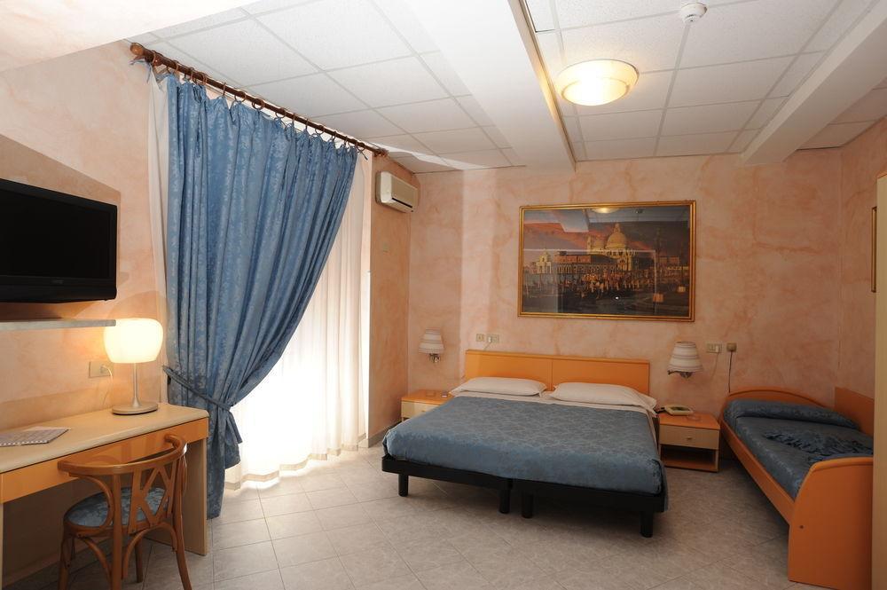 Veronese Hotel 3*